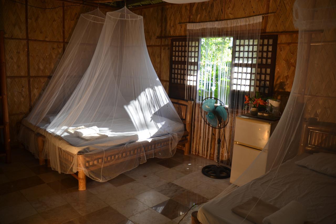 Bamboo Beach Resort ปูแอร์โตกาเลรา ภายนอก รูปภาพ