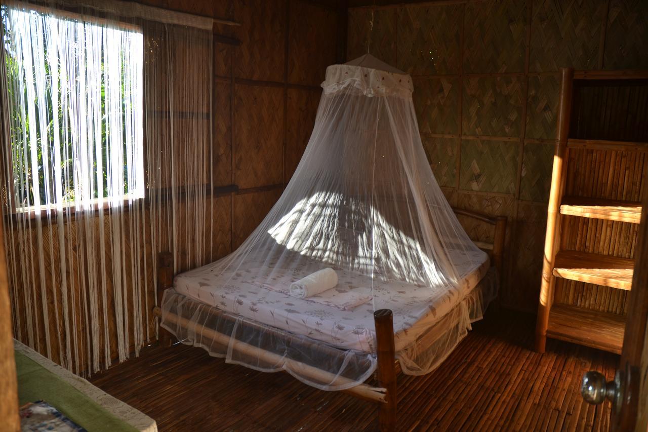 Bamboo Beach Resort ปูแอร์โตกาเลรา ภายนอก รูปภาพ