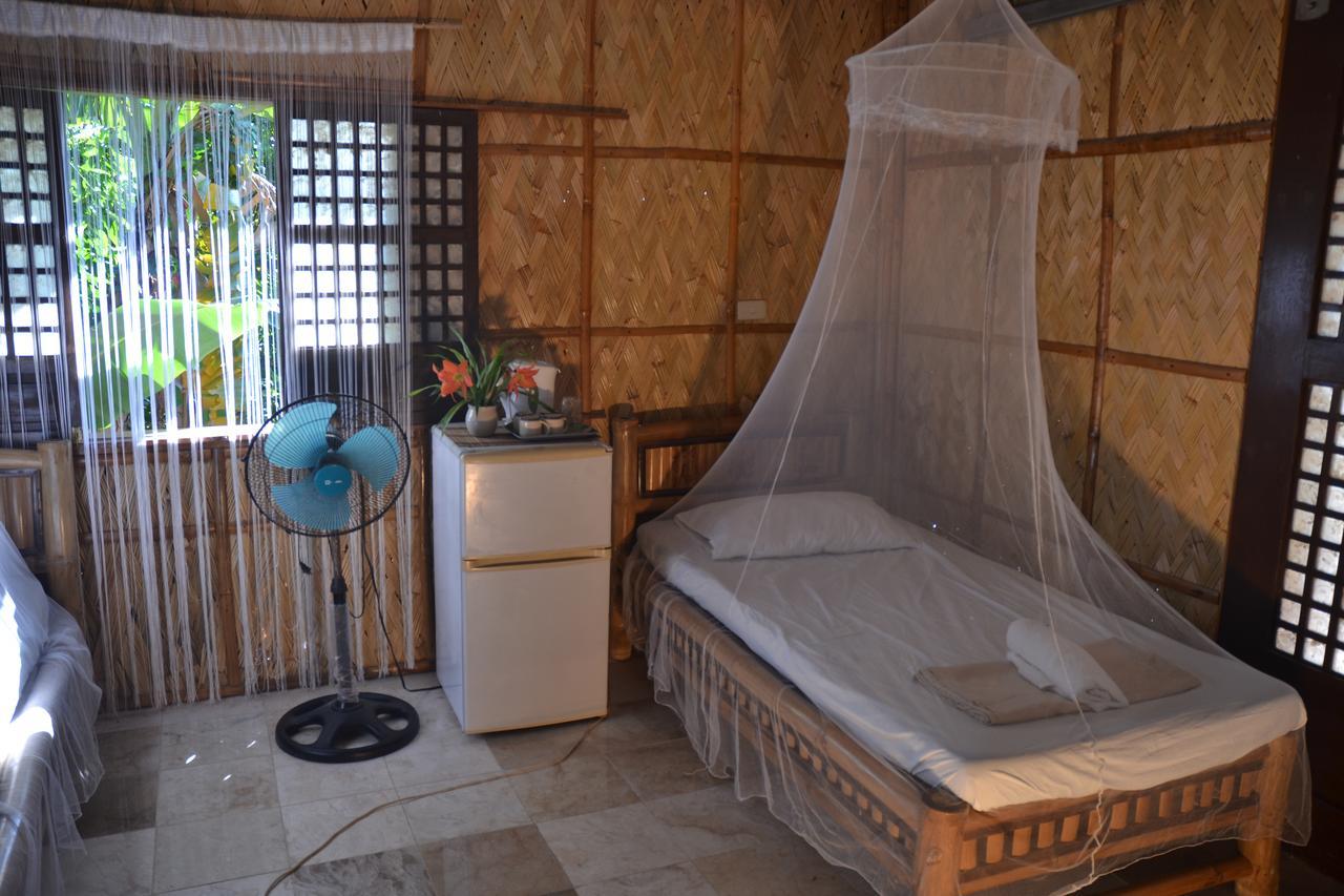 Bamboo Beach Resort ปูแอร์โตกาเลรา ภายนอก รูปภาพ